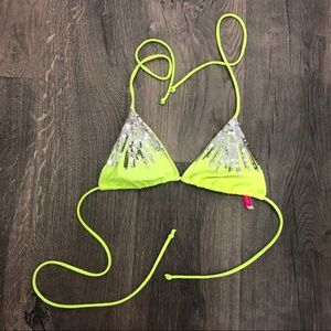 Victoria’s Secret Bikini Top